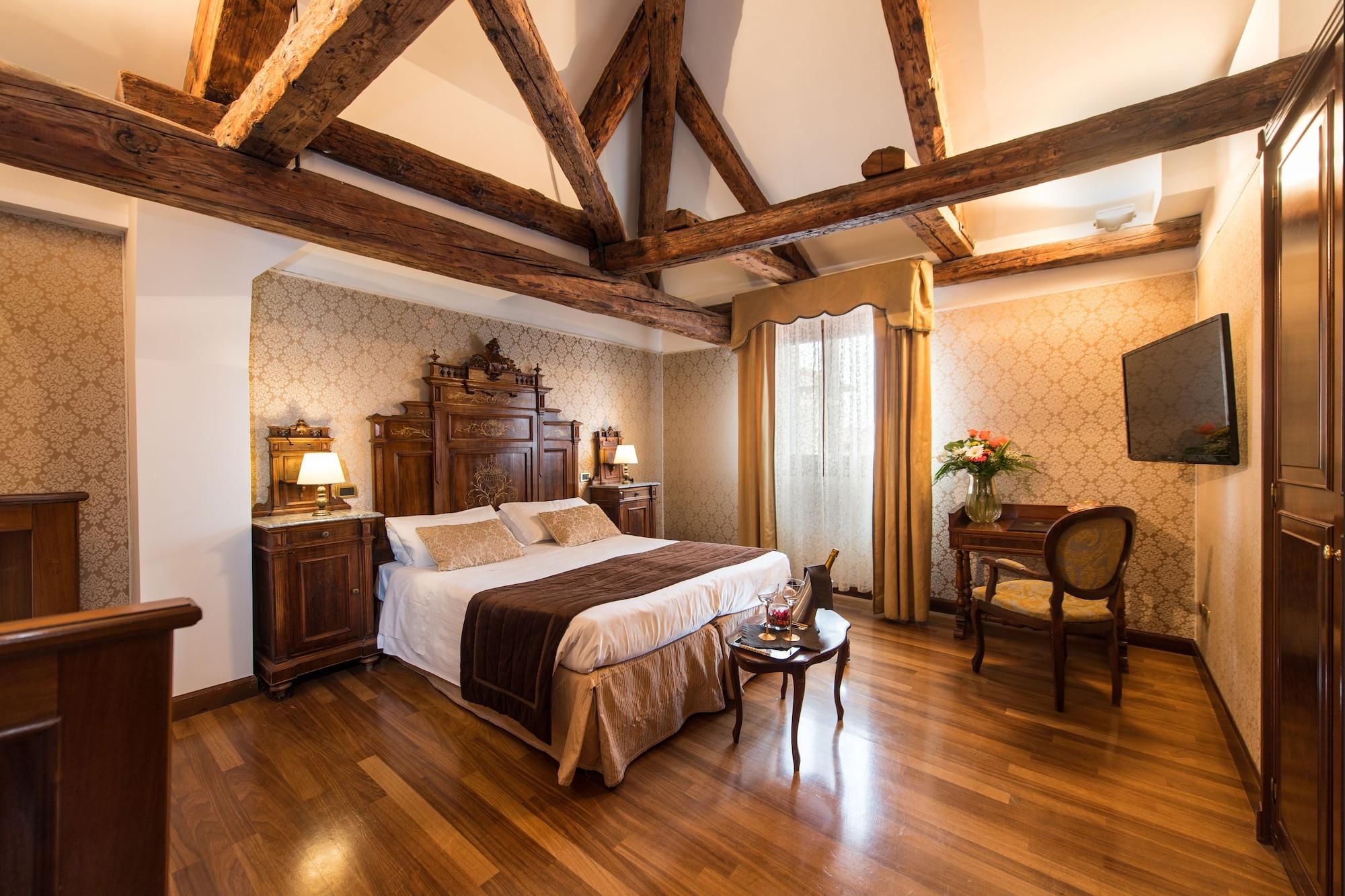 Palazzo Bembo - Exclusive Accommodation Venezia Esterno foto